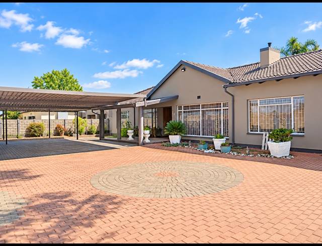 3 BEDROOM FREEHOLD FOR SALE IN ELSPARK